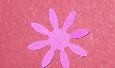 Papierblüten aus Papierresten