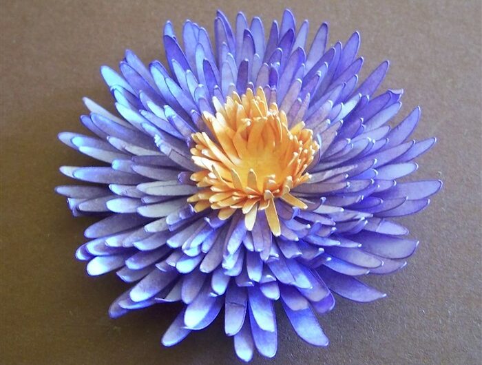 Chrysantheme aus Papier basteln