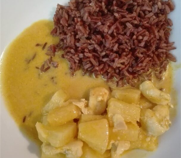 Roter Reis mit Curry