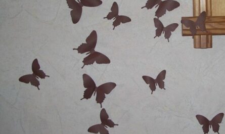 Schmetterlinge an der Wand