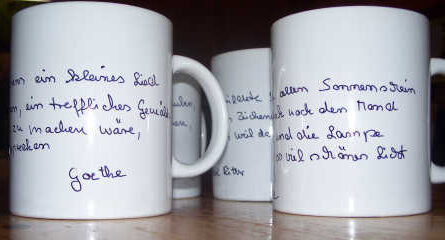 Tassen mit Text