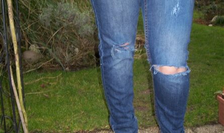 Used Jeans oder Destroyed Jeans selber machen
