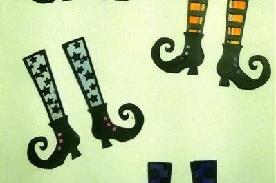 Hexenstiefel für kleine Halloweenbasteleien