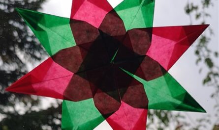 Origamistern mit 8 Zacken aus Transparentpapier
