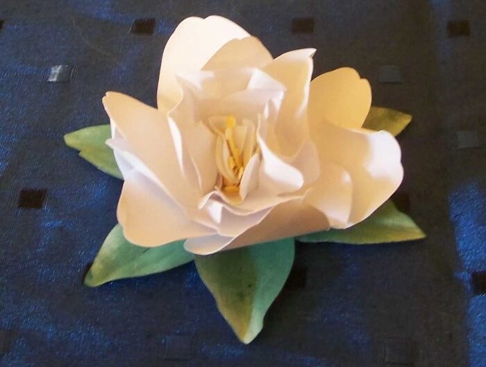 Blumen basteln mit Hilfe von Motivlochern und -stanzen