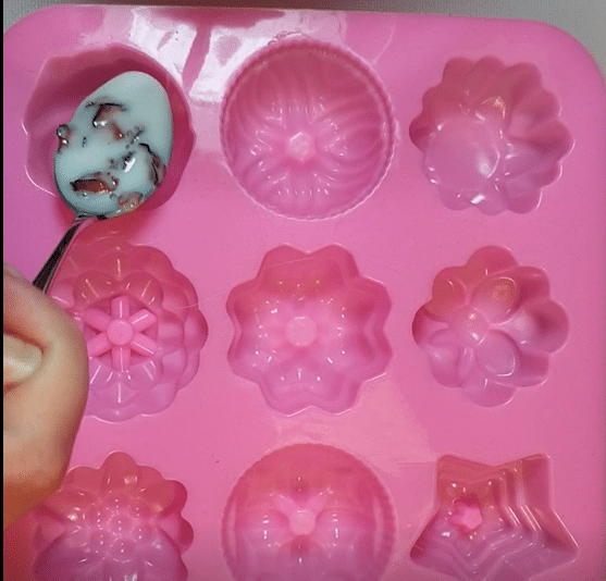 DIY Muttertagsgeschenk: Rosenseife selber machen
