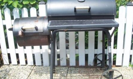 Grillen mit dem Smoker - Forelle und Fladenbrot