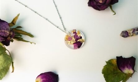 DIY Schmuck: Blütenschmuck aus Epoxid-Harz
