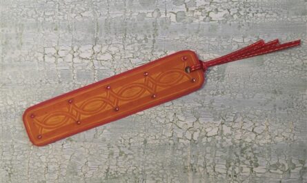 Lesezeichen mit geprägtem Vellum