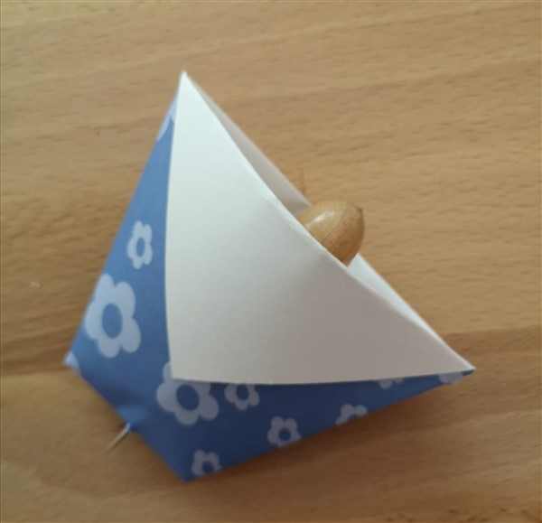 Fangspiel aus Origamibecher basteln