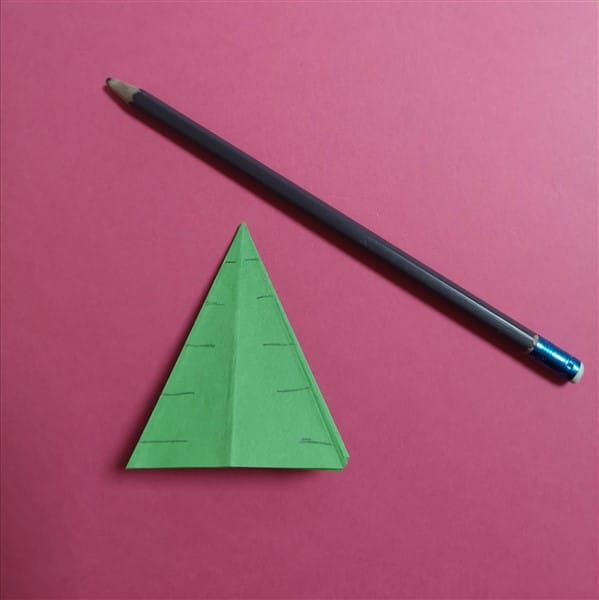 Origami Weihnachtsbaum falten