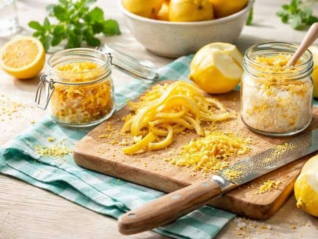 Resteverwertung: Leckeres aus Zitronenschalen