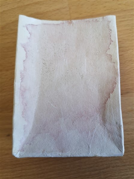 Tetrapakpapier mit Rote Bete Brühe einfärben