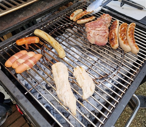 Tipps und Tricks für die neue Grillsaison Beispielfoto - Grill