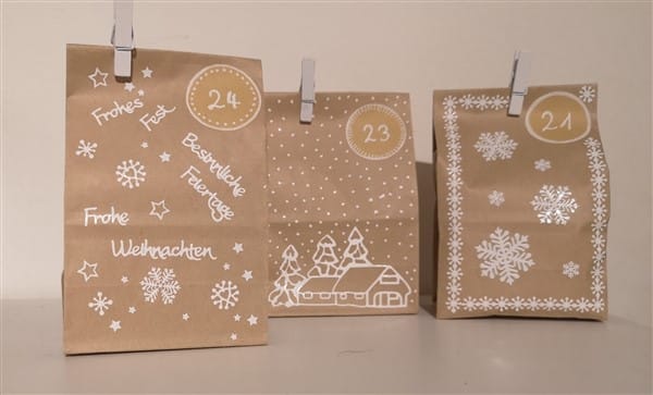 Adventskalender aus Papiertüten basteln