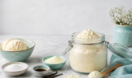 Low Carb Eispulver selber machen – Grundrezept für cremiges Eis