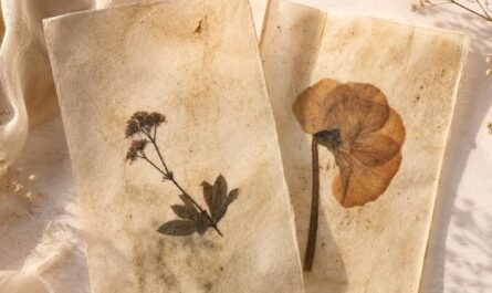 DIY Naturpapier aus gebrauchten Teebeuteln und Blüten – nachhaltig kreativ